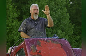 Truck Night in America Season 1: Battle of the Big Dogs