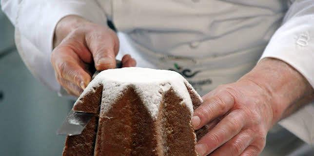 09:45: Torten, Stollen und Pandoro - Weihnachtskuchen in Europa | 3SAT | 12/19 2025
