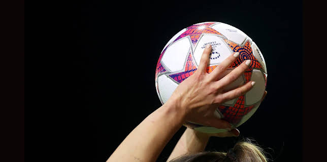 09:36: Liga de Campeones (F) (T24/25): Barcelona - Manchester City | Esport 3 | 12/21 2024