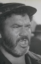 Mario Brega como Tim