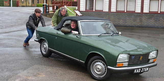 12:30: Top Gear (S22 E10) (S22) | TV6 | 12/10 2025