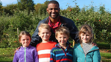 12:20 PM: Down on the Farm (S2) | Cbeebies | 8/22 2026