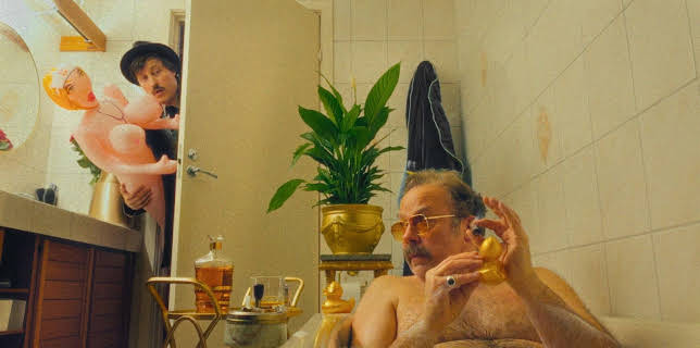 01:35: Våre beste år: Drikkefest og Norsk Rikskringkasting | NRK 2 | 11/3 2025