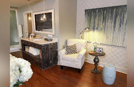 Elbow Room: Do Not Disturb