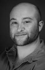 Sasha Neulinger como 