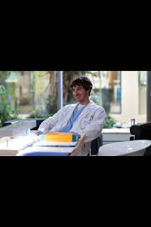 07:01: DOC (T2): Ep.7 Elegir | AXN | 4/1 2026