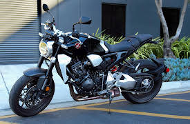 Throttle Out Commute: 2019 Honda CB1000R