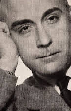 Guillermo Marín como Indalecio de Quirós