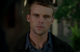 Chicago Fire Season 1: Hanging On