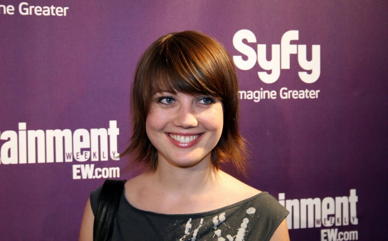 Nicki Clyne