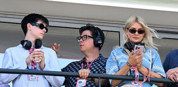 Holly Willoughby and Michael McIntyre in Grand Prix Entourage