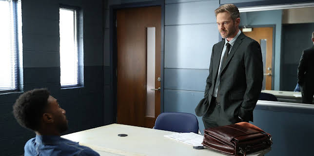 17:30: The Rookie (S4 E7) (S4) | Viasat Series | 12/2 2025