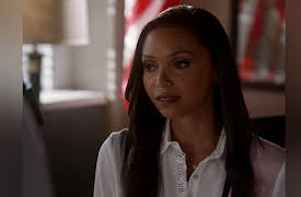 The Flash: The Complete First Season: Rogue Air