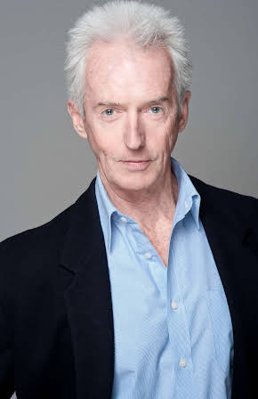 John Hannan as Ken Railings