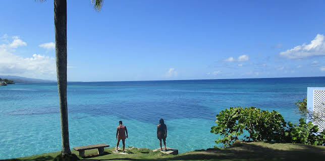 12:50: Caribbean Life (S4 E9) (S4) | Kanal 11 | 11/5 2025