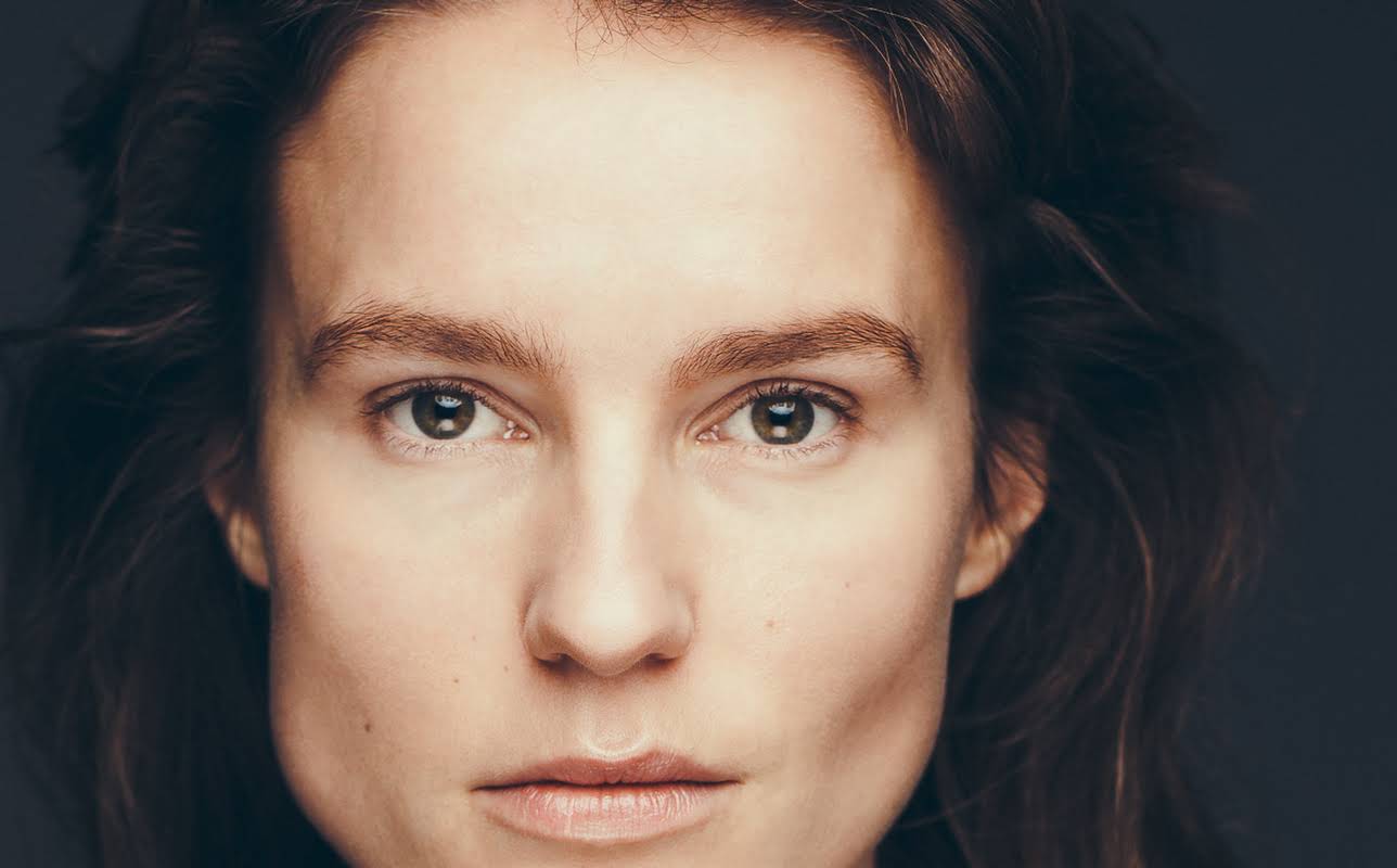 Amanda Collin