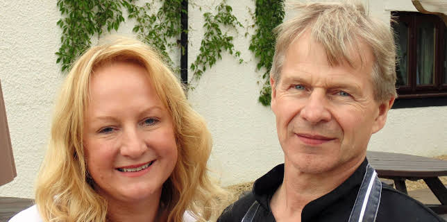 2:40 PM: Four in a Bed | More 4 | 1/29 2026