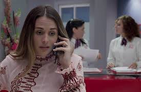 Mi Marido Tiene Más Familia season-1: Mi Marido Tiene Más Familia Capítulo 8