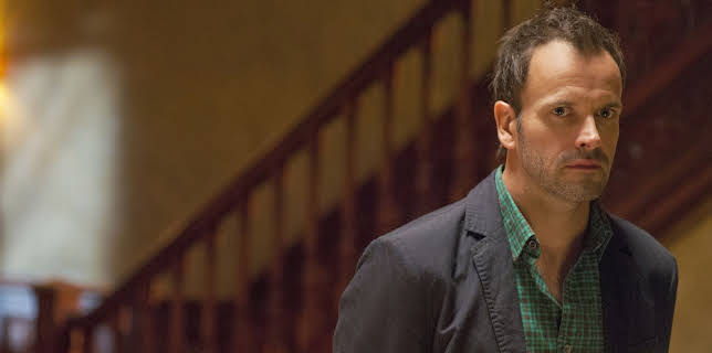 18:30: Elementary | Sixx | 12/16 2025