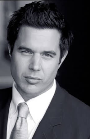 Ingo Vollkammer as Director