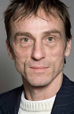 André Hennicke as General Mohnke