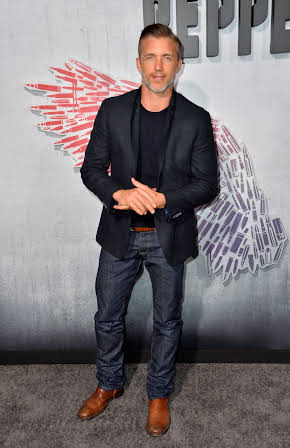 Jeff Hephner as 