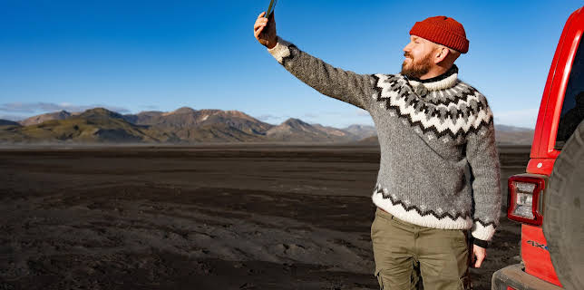 23:00: Island - Die Macht der Influencer | 3SAT | 11/6 2025