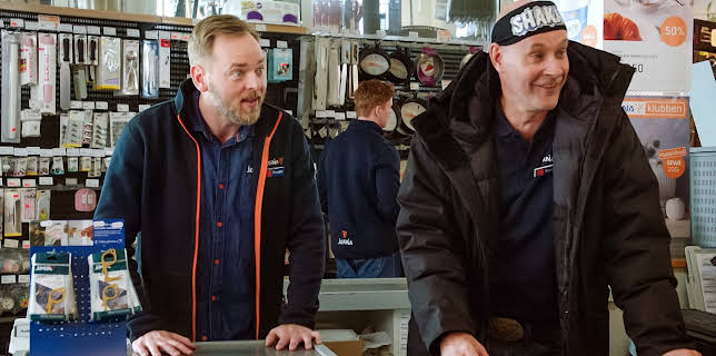 11:00: Side om Side: Happy or not | NRK 2 | 10/29 2025