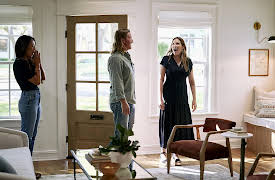 Fixer Upper: Welcome Home, Season 1: From Beach to Woodsy Cottage