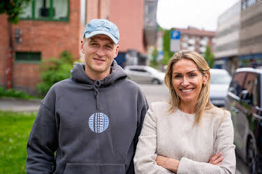 21:30: Beliggenhet, beliggenhet, beliggenhet (S1 E6) (S1) | FEM | 4/21 2026