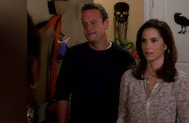 The Neighbors Season 1: Halloween-ween
