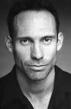 Steve Le Marquand som 