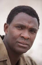 Simo Mogwaza som Andrew Mlangeni