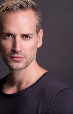Casper Andreas as 