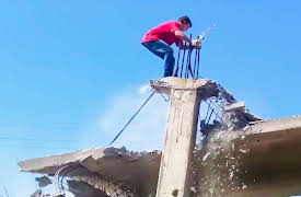 Wild & Weird America, Season 1: Leave It to the Professionals