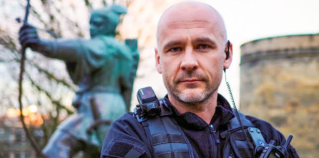 7:00 PM: Police Interceptors (S11 E7) (S11) | Paramount | 2/5 2026