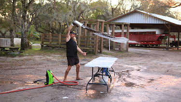 00:45: Guardians Of The Glades (S1 E4) (S1) | Animal Planet | 4/2 2026