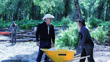 08:40: Homestead Rescue (S3 E1) (S3) | Animal Planet | 2/17 2026