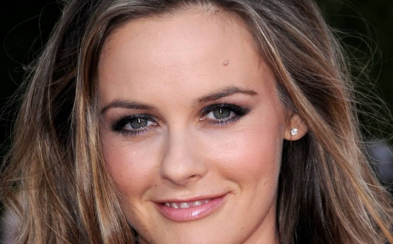 Alicia Silverstone