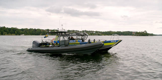 18:55: Havets hjältar (S2 E12) (S2) | Kanal 9 | 12/15 2025