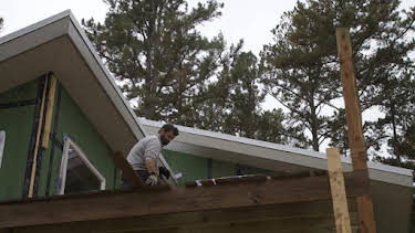 1:00 PM: Building Off The Grid (S6) | Discovery Channel | 8/20 2026