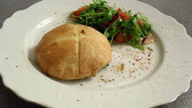 12:00 PM: Come Dine with Me | 4 Seven | 1/10 2026