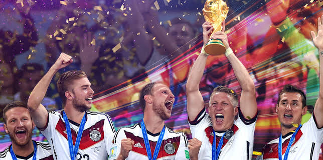 17:15: Die 2010er - Jahrzehnt der Illusionen | ZDFinfo | 11/15 2025