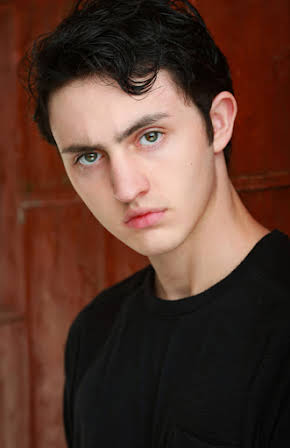 Gianni Decenzo as 