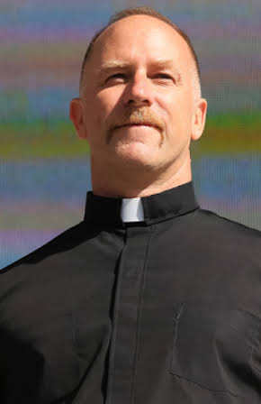 Roddy Bottum as 