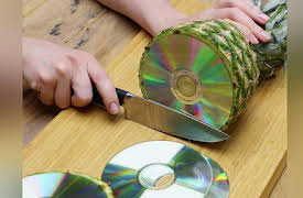 Frankenfood: Using Discs, Slime And Glitter To Make a Strange Cocktail