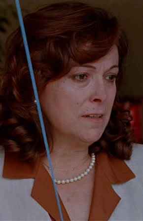 Lola Cardona as 