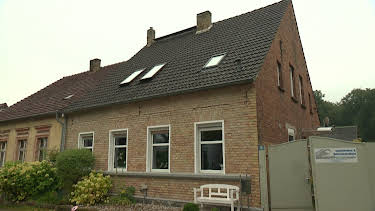 11:00: Die Schnäppchenhäuser - Jeder Cent zählt (S9 E12) (S9) | RTL 2 | 4/22 2026