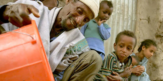 02:43: Die Bienenflüsterer | Arte | 11/20 2025