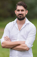 Ricard Cussó as Director